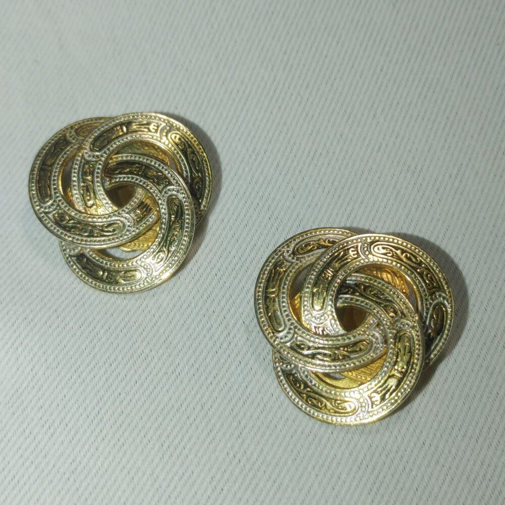Damascene Spain Love Knot Vintage Gold Tone Ornate Clip On Earrings Etched